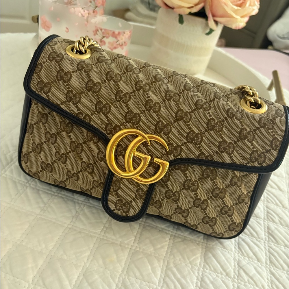 SOLD ‼️Gucci Beige and Gold Monogram Shoulder Bag